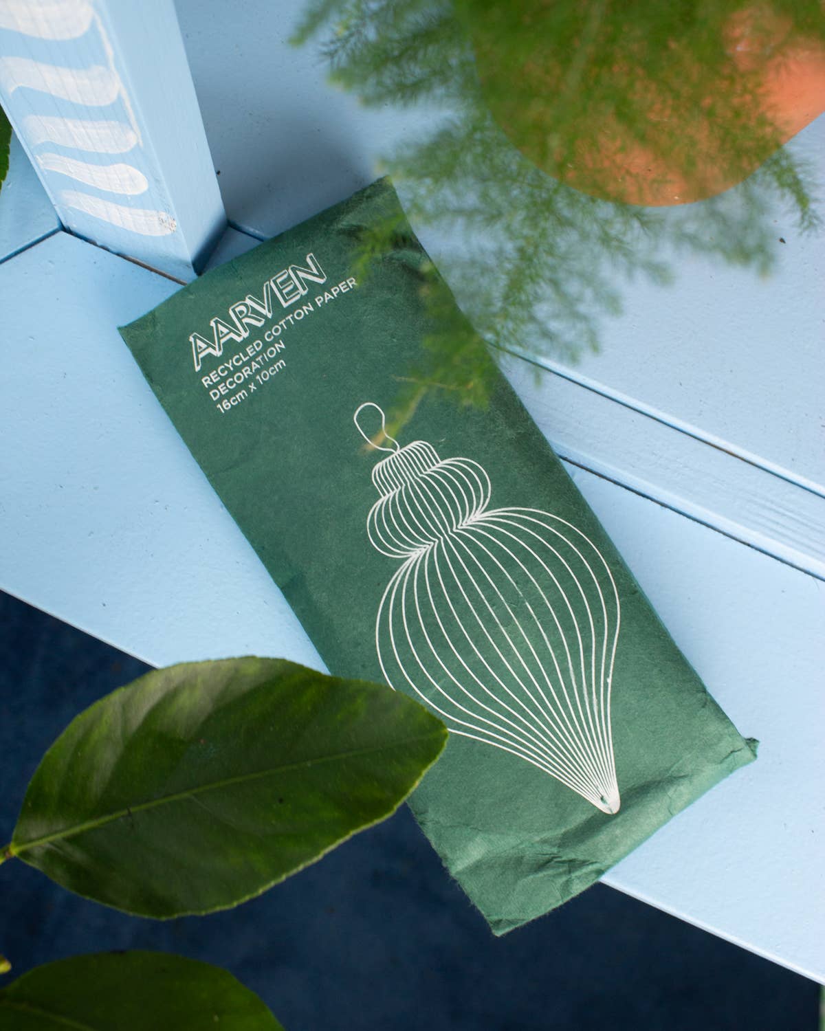 AARVEN - Indian Recycled Paper Fold-Away Bauble Decoration
