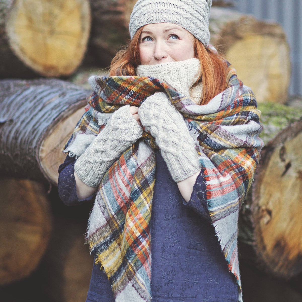 AURA QUE - RAJA Cable Knit Wool Lined Wristwarmer Gloves