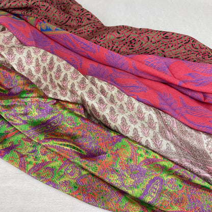 AURA QUE - MOHINI Recycled Sari Fabric Scarf Square 55cm
