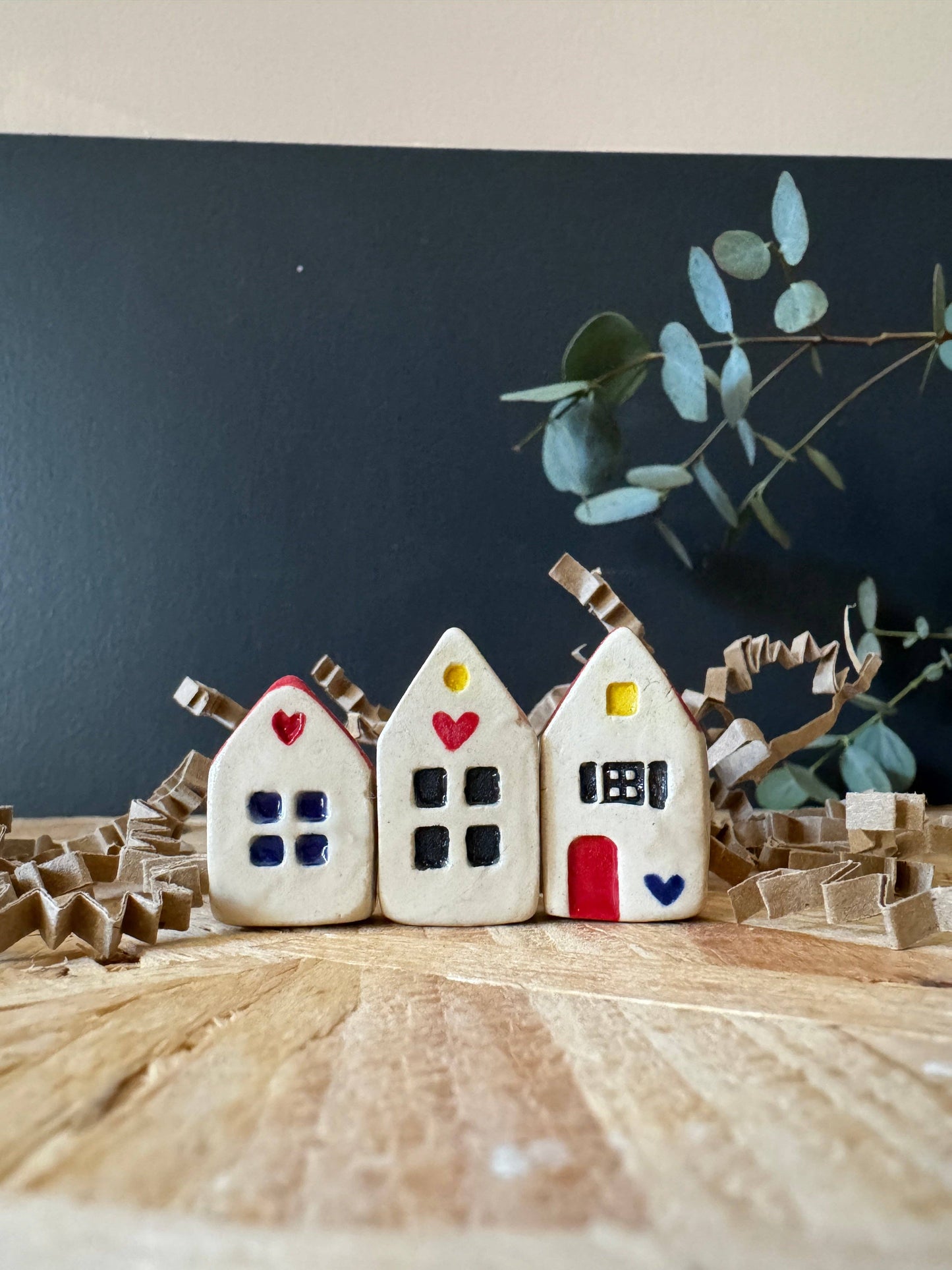Little Shop of Pots - Mini houses: “It takes a village”