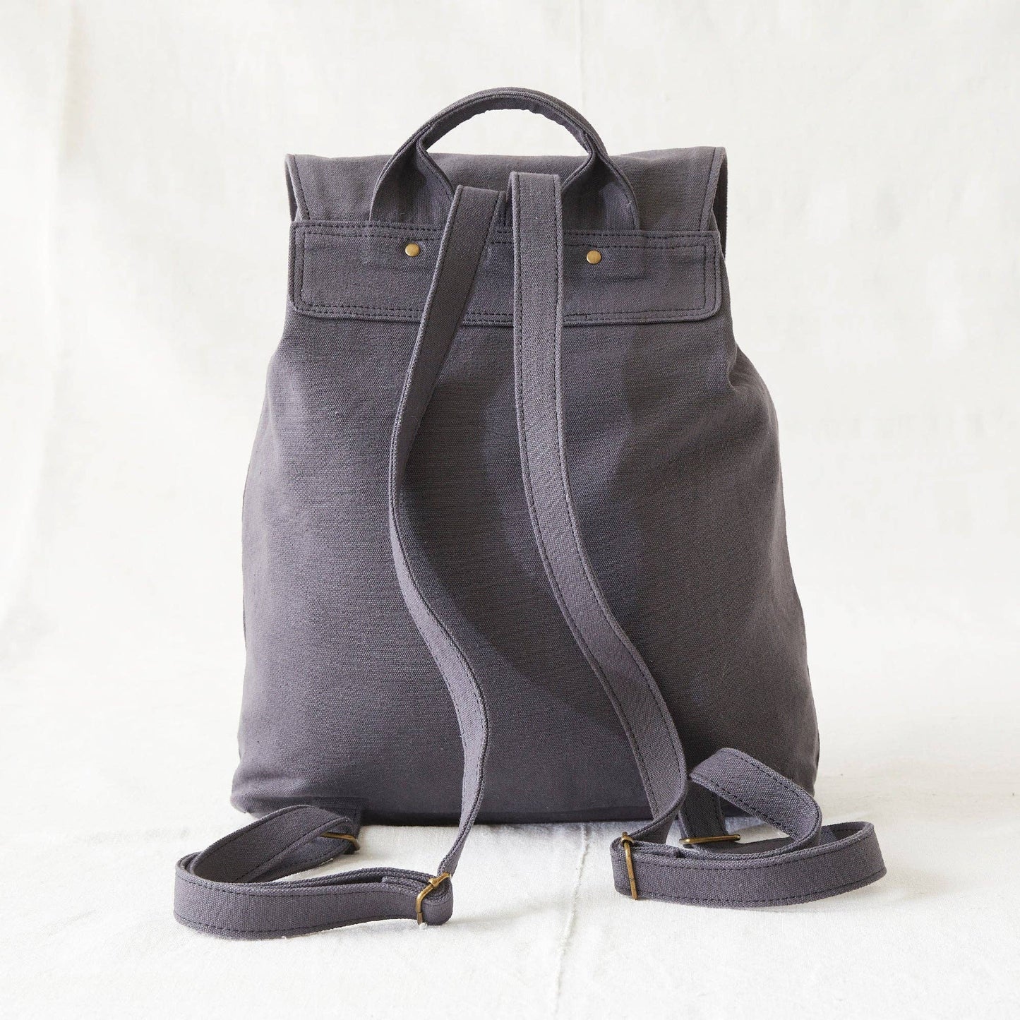 AURA QUE - LAKSHYA Unisex Vegan Canvas Backpack