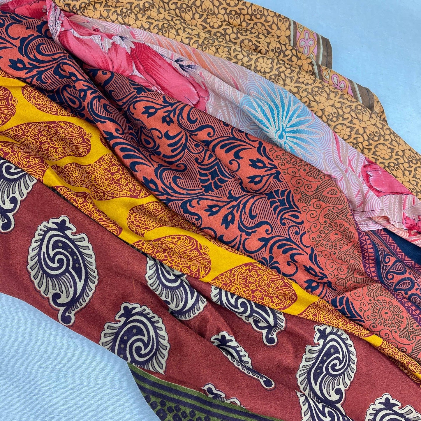 AURA QUE - MOHINI Recycled Sari Fabric Scarf Square 55cm
