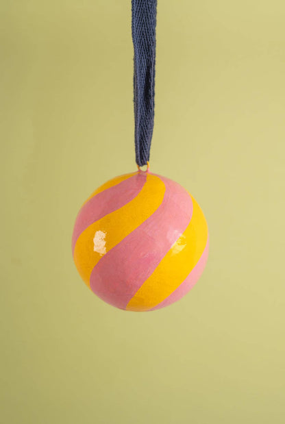 Daisy Snow - Apricot & Bubblegum Candycane Bauble
