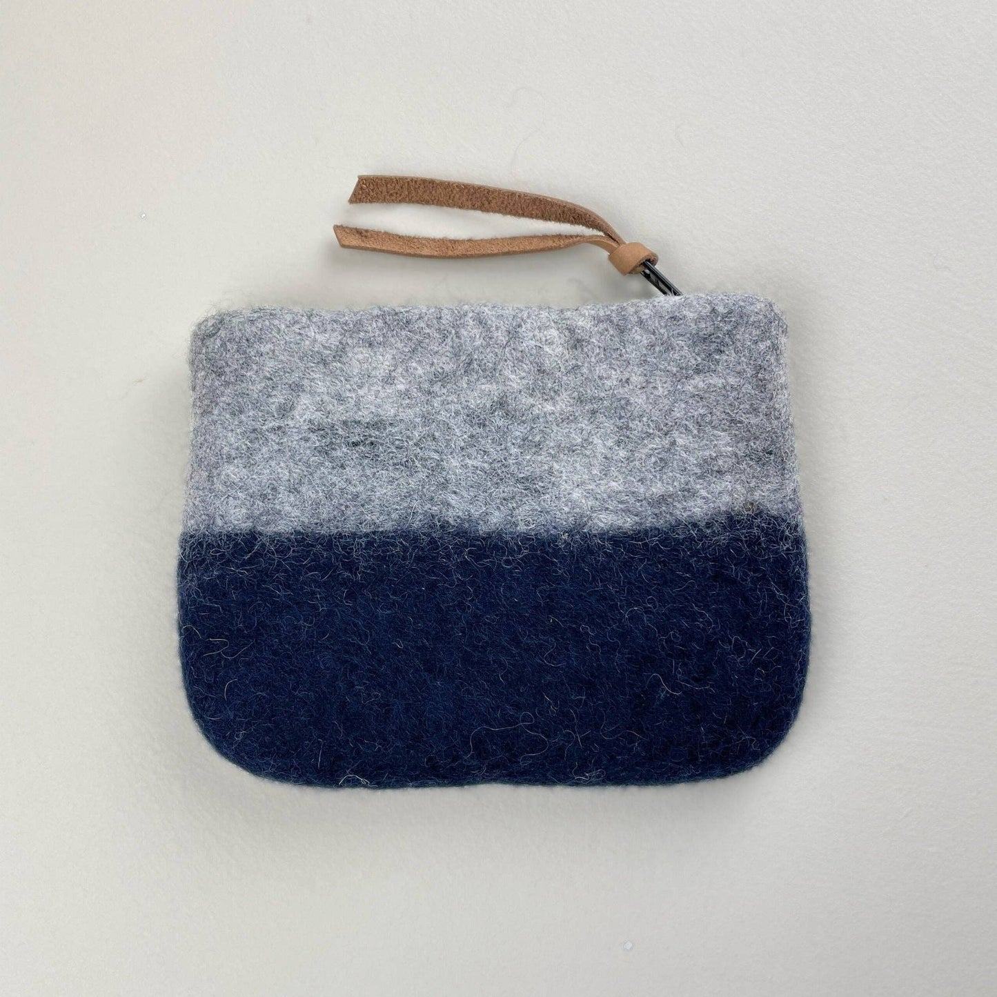 AURA QUE - LILA Two Tone Felt Purse