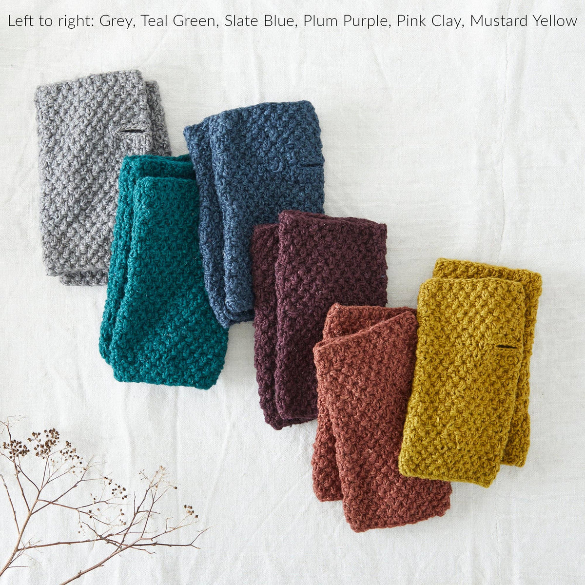 AURA QUE - VARGA Unisex Banana Yarn Wristwarmers