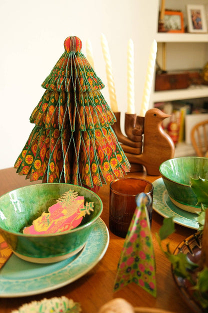 East End Press - UK/EU: Christmas Tree Honeycomb