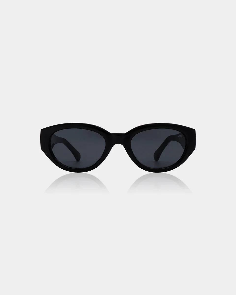 Winnie Sunglasses - by A.KJÆRBEDE