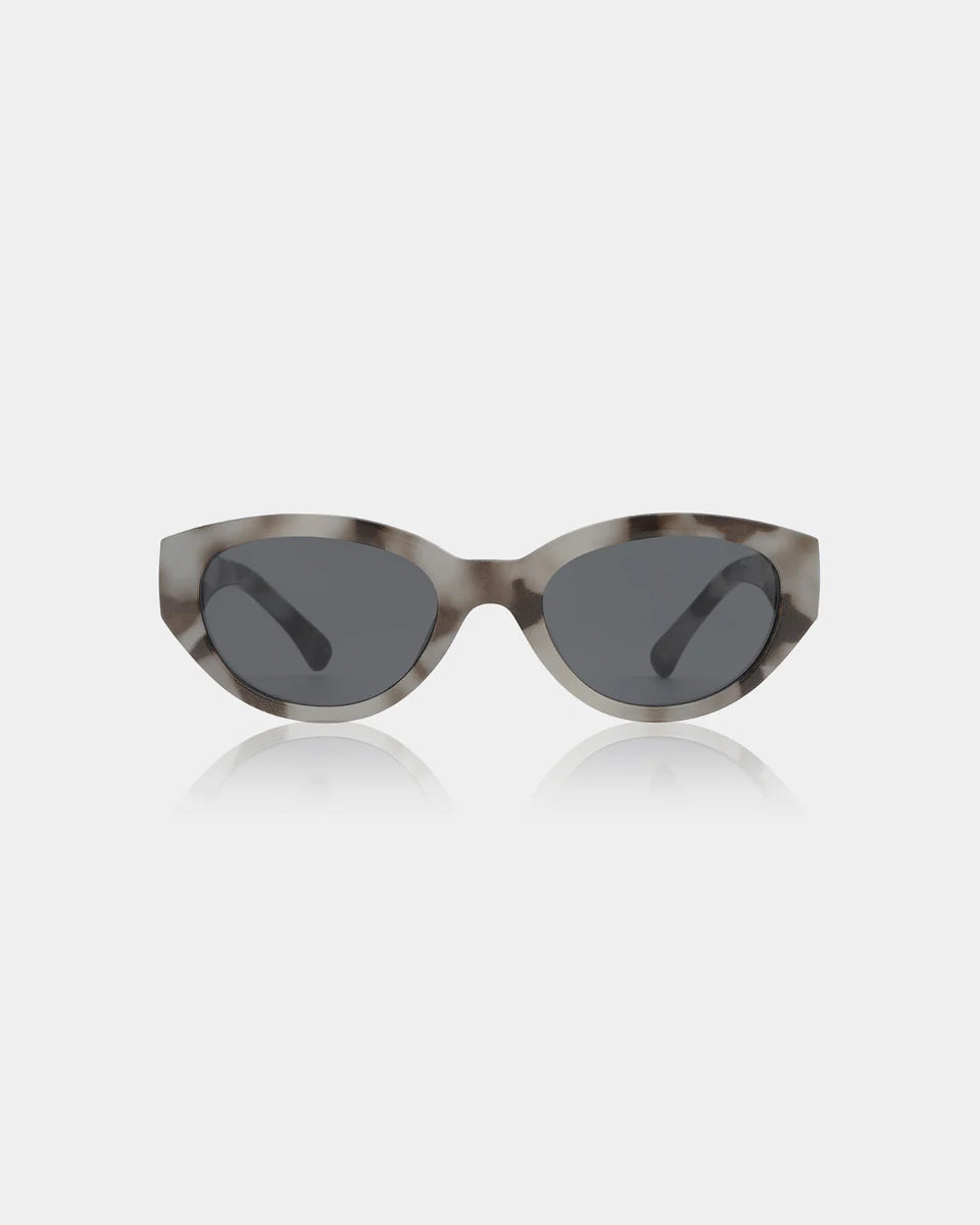 Winnie Sunglasses - by A.KJÆRBEDE