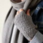 AURA QUE Vegan Banana Wristwarmer Fingerless Gloves