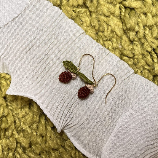 Hazelnut Crotchet earrings by Miss Peachy