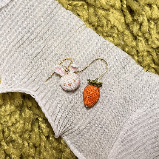 Bunny & Carrot Micro Crotchet earrings by Miss Peachy