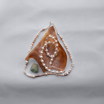The Pearl Cluster (Multicolour, 16-18") By Ostreidae