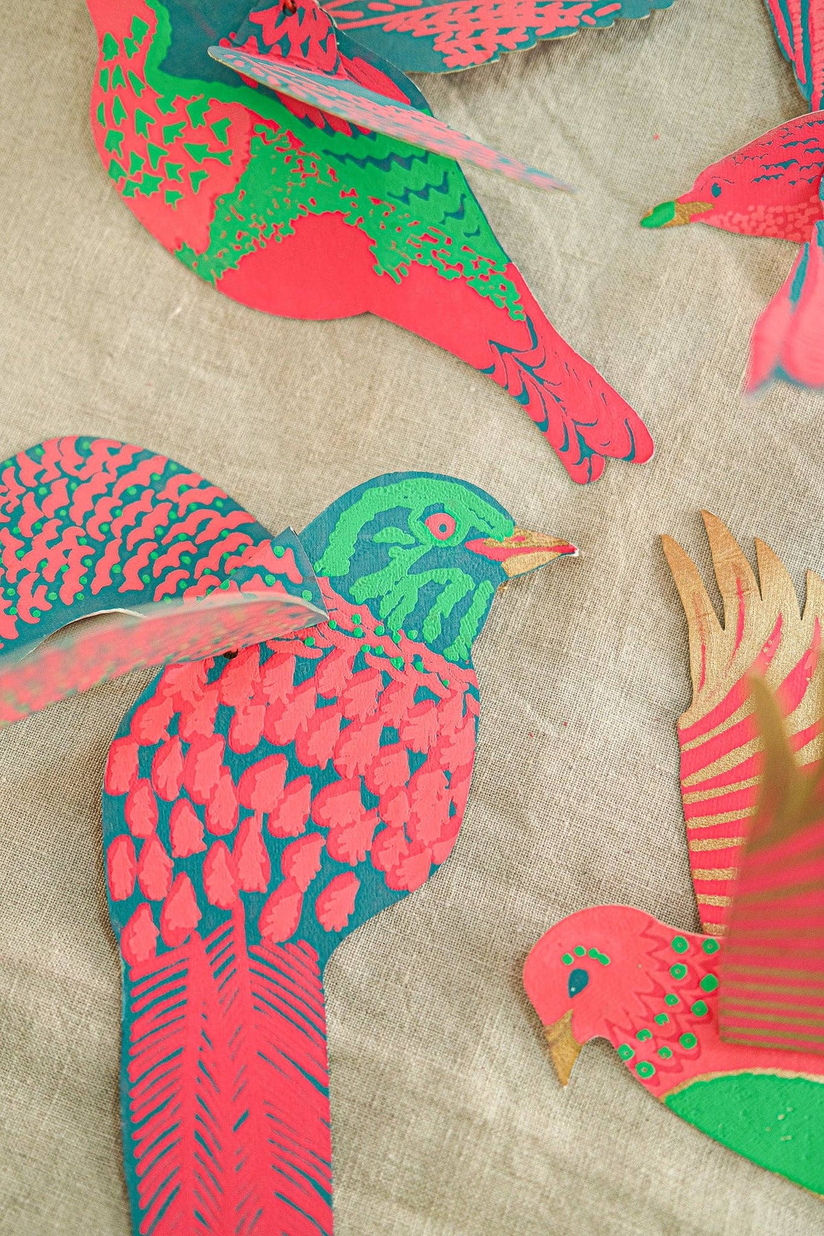East End Press - UK/EU: Party Birds Paper Ornaments