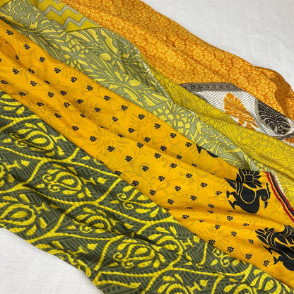 AURA QUE - MOHINI Recycled Sari Fabric Scarf Square 55cm