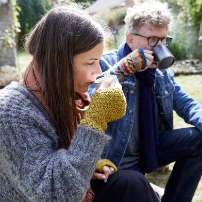 AURA QUE - VARGA Unisex Banana Yarn Wristwarmers