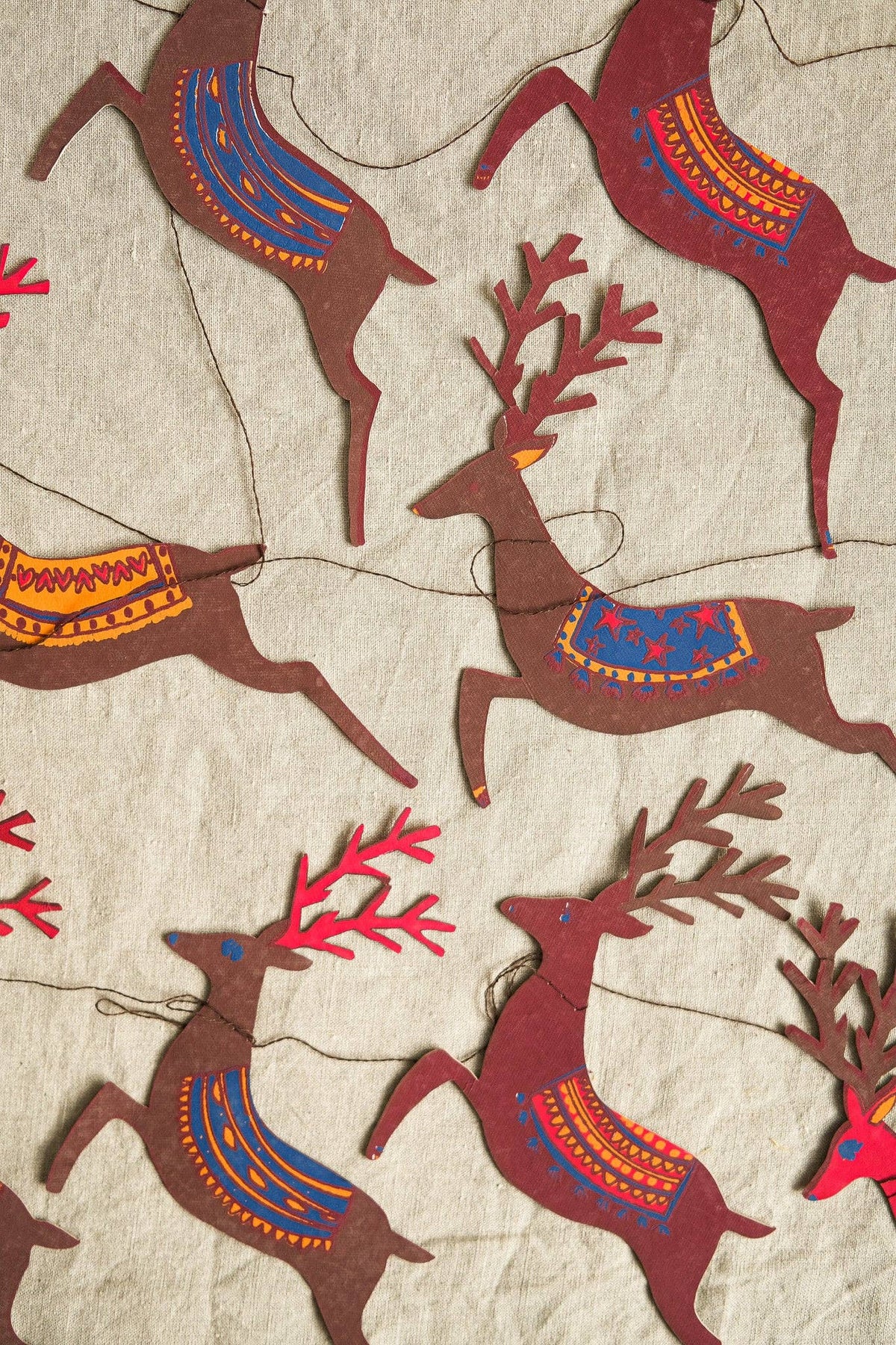 East End Press - UK/EU: Reindeers Sewn Garland