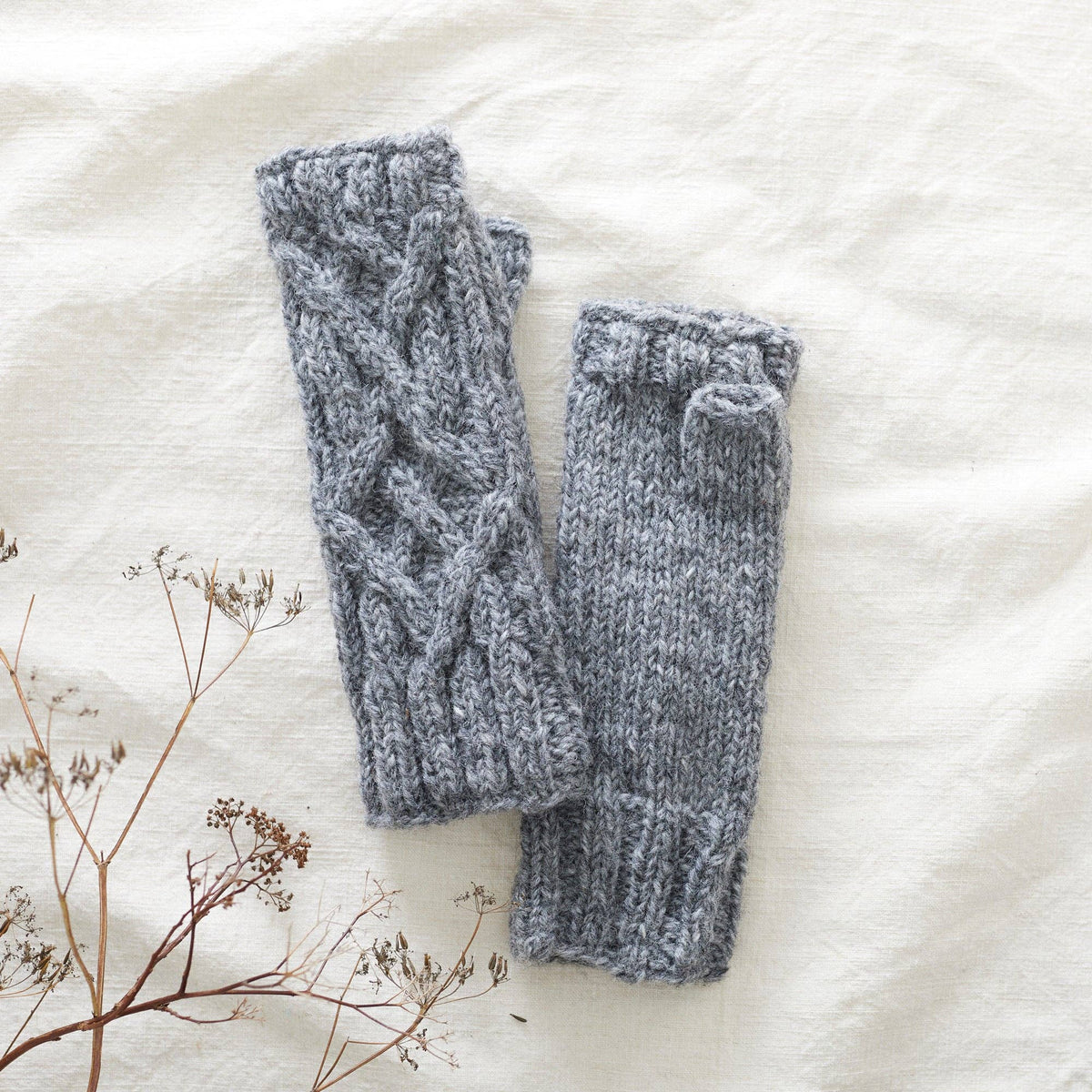 AURA QUE - RAJA Cable Knit Wool Lined Wristwarmer Gloves