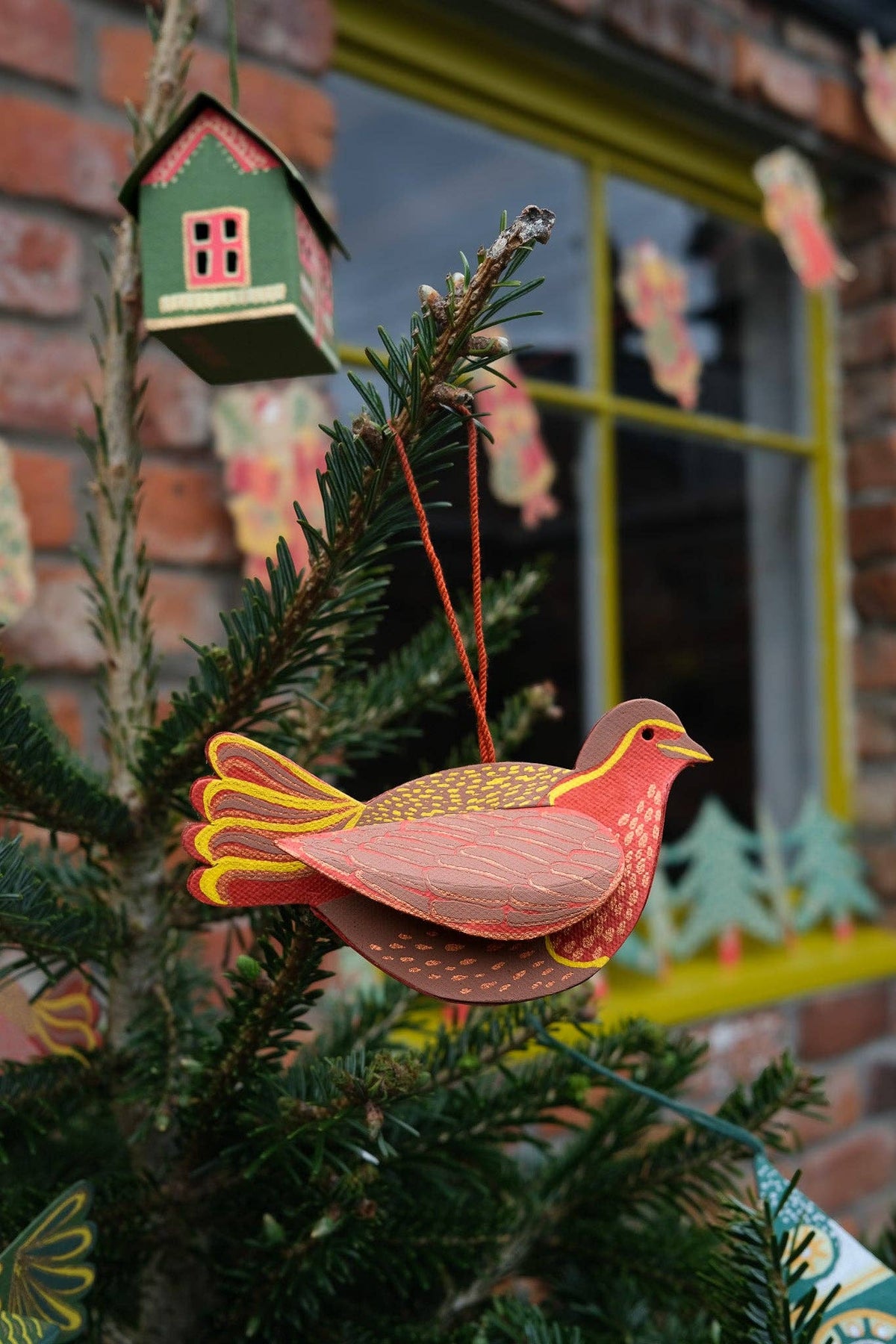 East End Press - UK/EU: Robin Screen-Printed Board Decoration