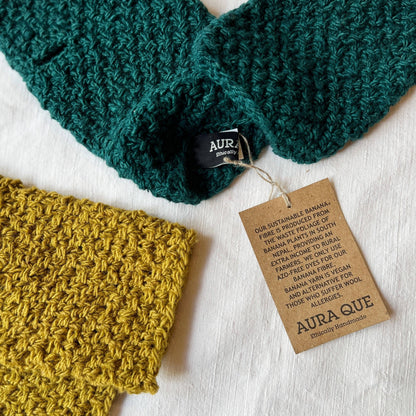 AURA QUE - VARGA Unisex Banana Yarn Wristwarmers